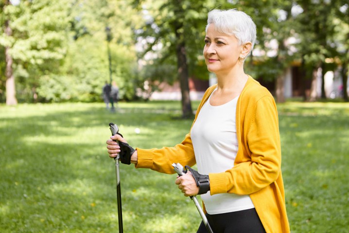 Jak zacząć ćwiczyć po 60. roku życia? 5 wskazówek na start